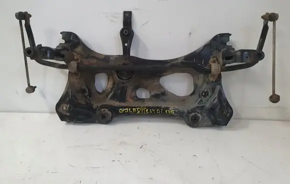 Audi A3 S3 A3 Sportback 8P Engine mount bracket 5Q0199347A