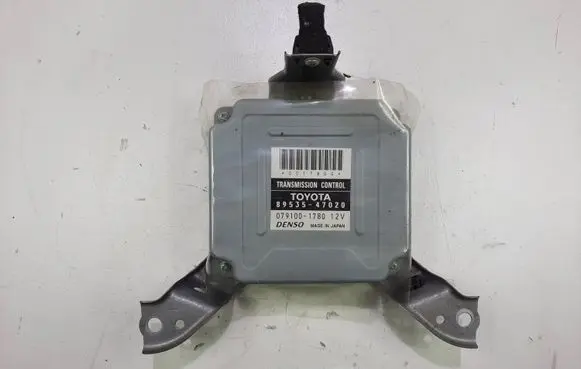 Toyota Prius (XW20) Gearbox control unit/module 8953547020