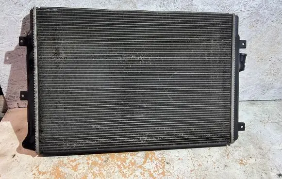 Skoda Octavia Mk2 (1Z) Coolant radiator 1K0121251AB