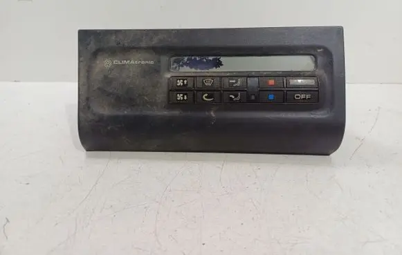 Volkswagen PASSAT B4 Climate control unit 9BG72496100 3A0907044