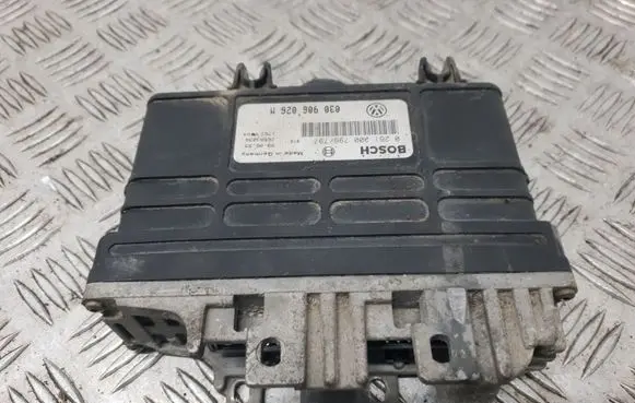 Volkswagen Polo III 6N 6N2 6NF Engine control unit/module 0261200796 030906026M
