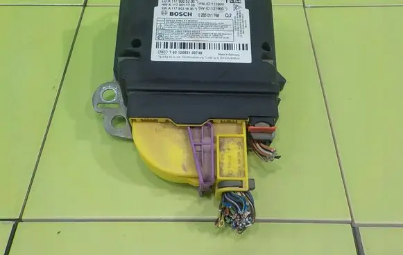 Mercedes-Benz A W176 Airbag control unit/module A1179005200