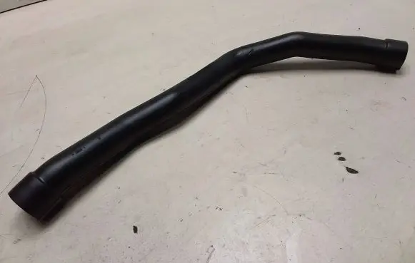 Mercedes-Benz C W204 Breather hose/pipe A6510101382