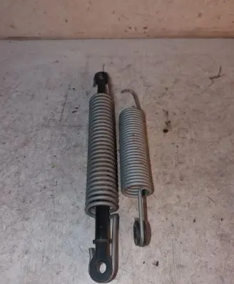 BMW 5 E60 E61 Tailgate/trunk/boot tension spring 