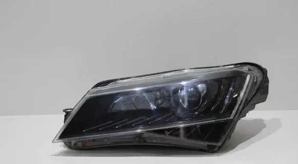 Skoda Superb B8 (3V) Headlight/headlamp 3V1941015B 1ZS01193925