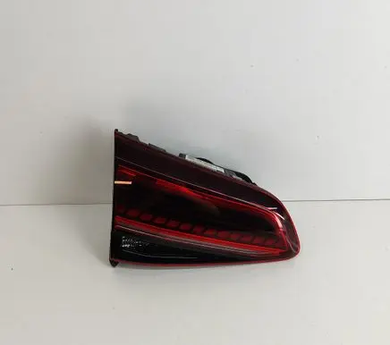 Volkswagen Golf VII Tailgate rear/tail lights 5G0945307Q