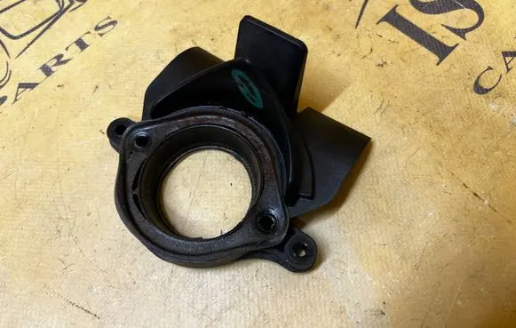 Jaguar F-Type Steering wheel axle 6W833F567AD