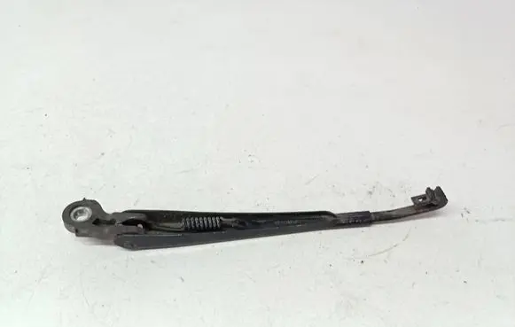 Volkswagen PASSAT B5.5 Rear wiper blade arm 8D9955407A