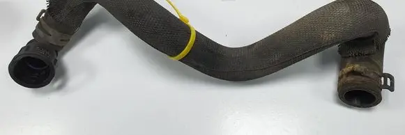 Engine coolant pipe/hose