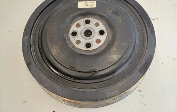 Volvo XC60 Crankshaft pulley P31401195