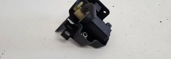 Opel Insignia A Turbo solenoid valve 55573362 10T280 70142003