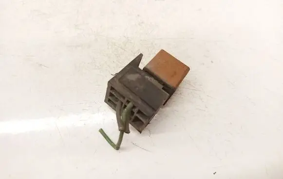 Toyota RAV 4 (XA30) Other relay 0332019151