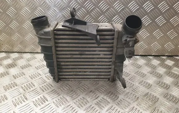 Volkswagen Polo Intercooler radiator 6Q0145804A