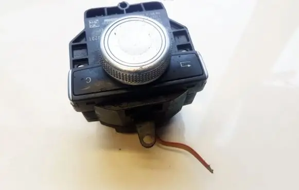 Mercedes-Benz C AMG W204 Multifunctional control switch/knob A2048700779 03358060201