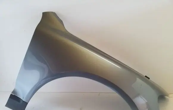 Volkswagen Touareg I Fender 7L6821106B