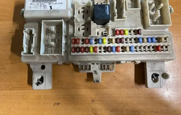Ford Focus BSM Control unit 4M5T14A073AF 30S519094411 4M5T14A073