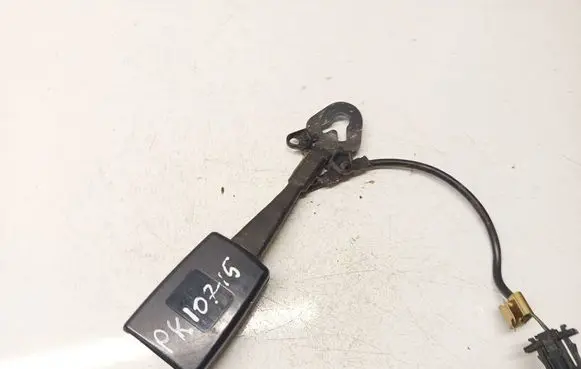 Audi A6 S6 C6 4F Front seatbelt buckle 8E0857755