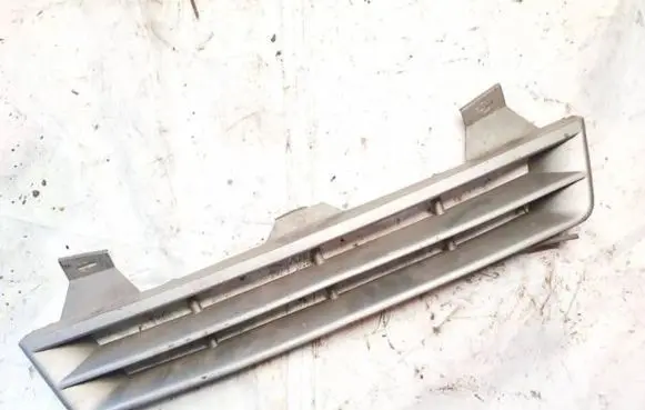 Opel Astra F Front grill 902432442