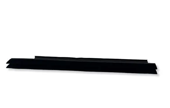 Toyota Yaris Cross Rubber seal rear door window/glass 