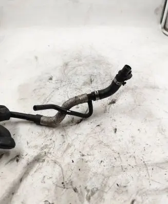 Coolant pipe/hose