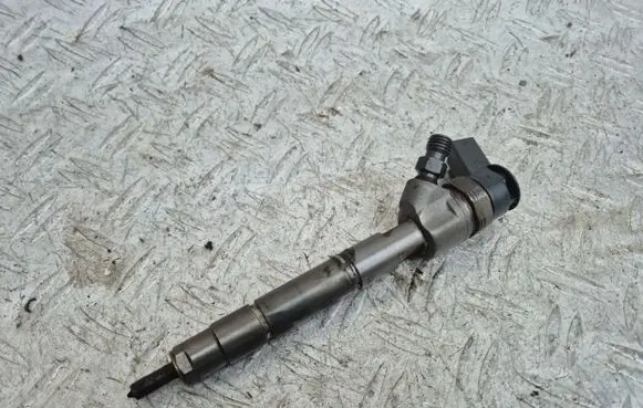 Mercedes-Benz A W169 Fuel injector 0445110378 A6400701287