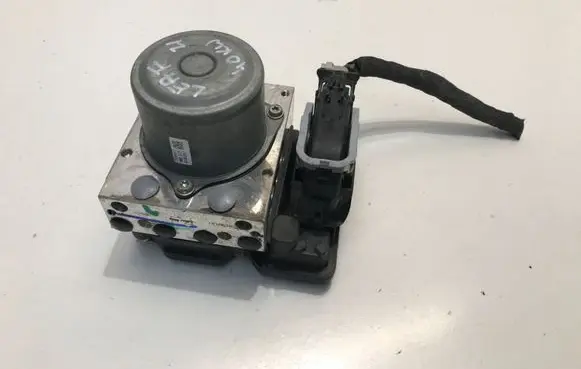 Nissan Leaf II (ZE1) ABS Pump 476605SH5C 1709C0107
