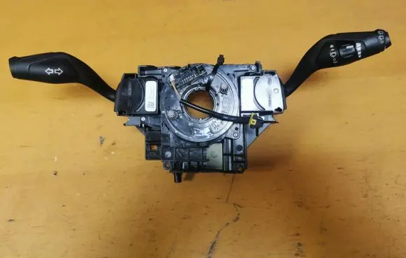 Ford Focus Headlight wiper switch BV6T-13N064-AF