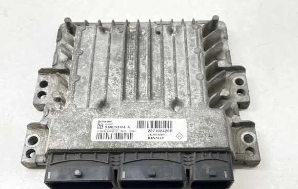 Renault Megane III Engine control unit/module 237102426R S180153104A