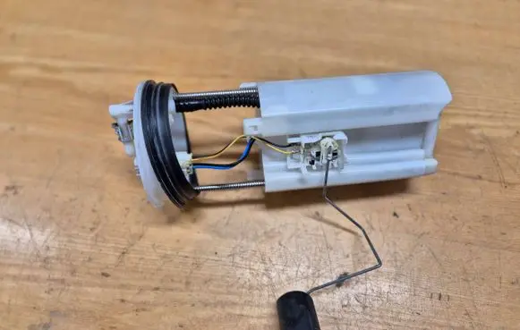 Hyundai Sonata In-tank fuel pump 1019622040 17708SWCY01M1