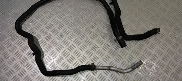 Land Rover Discovery 4 - LR4 Engine coolant pipe/hose AH22-8K534-AC