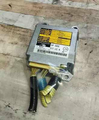 Lexus IS 220D-250-350 Airbag control unit/module 8917053100