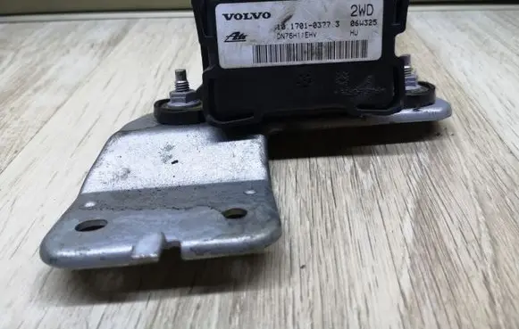 Volvo V70 ESP acceleration yaw rate sensor 30773378