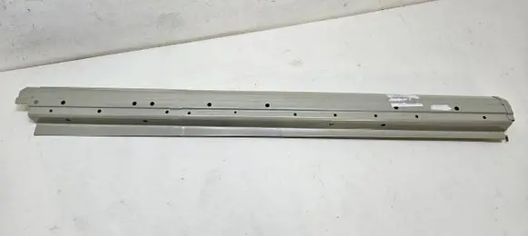 Suzuki Grand Vitara II Sill 63620-54P00-000