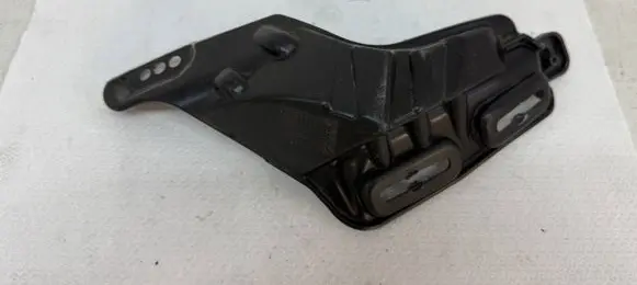 Citroen C3 Fender mounting bracket 9812550880