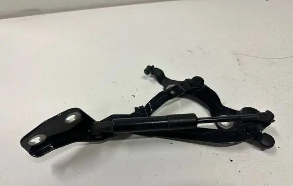 Audi A3 S3 8V Tailgate/trunk/boot hinge 8V7827299