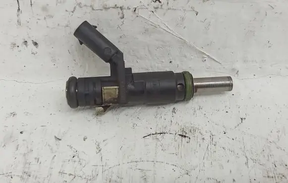 Fuel injector