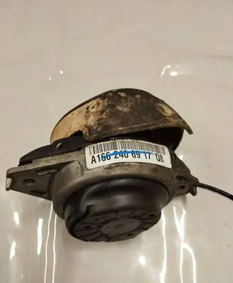 Mercedes-Benz GLE (W166 - C292) Engine mount bracket A1662406917