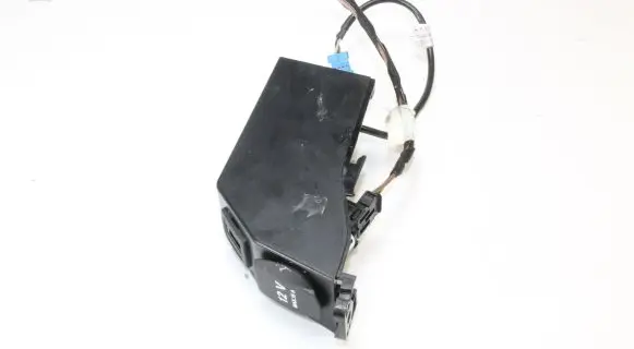 Mercedes-Benz SLK R172 AUX in-socket connector 