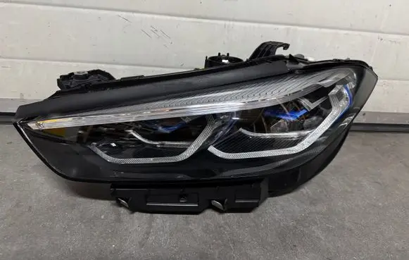 BMW 8 G14 Headlight/headlamp 8739589