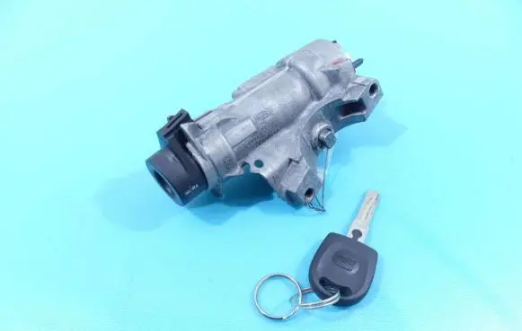 Seat Ibiza IV (6J,6P) Ignition lock 4B0905951C IMPRK1278892