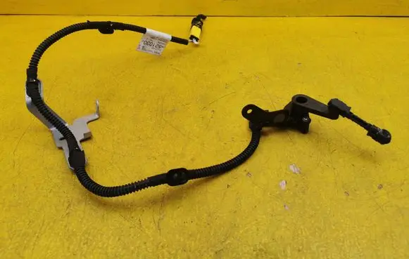 Peugeot 3008 III Front air suspension height level sensor 9852103080