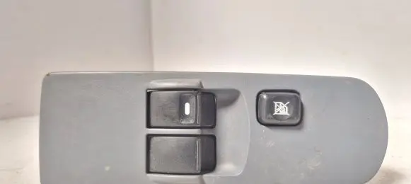 Mitsubishi Colt Electric window control switch Mr587477