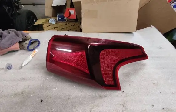 Rear/tail lights