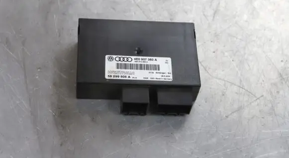 Audi A6 S6 C6 4F Tow bar trailer control unit/module 4E0907383A