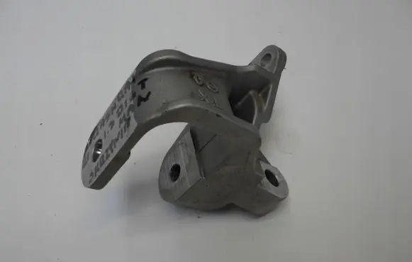 Nissan Qashqai J12 Engine mounting bracket 113326UB5A