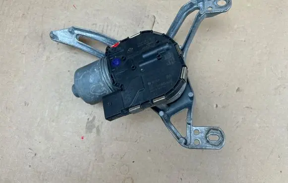 BMW i3 Wiper motor 7304028