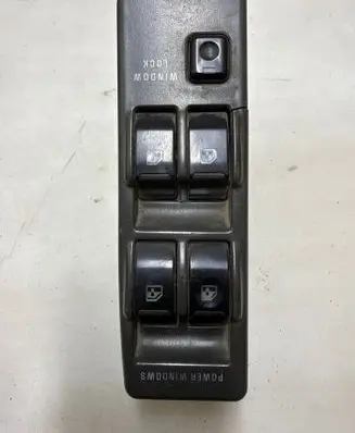 Mitsubishi Pajero Electric window control switch MB782039 2372R2