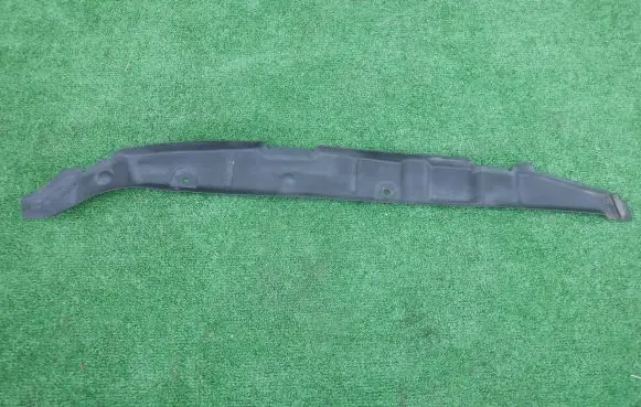 Audi Q7 4M Fender end trim 4M0821112