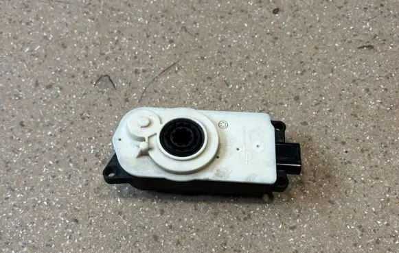 BMW X5 G05 Radiator active air flap actuator 9881646