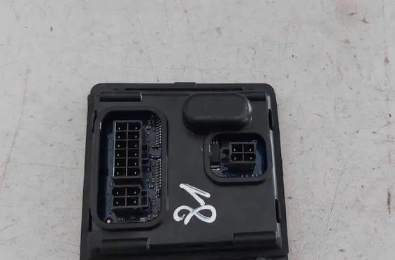 Volkswagen PASSAT B6 Headlight ballast module Xenon 7L6941329A H06S0002 89391420